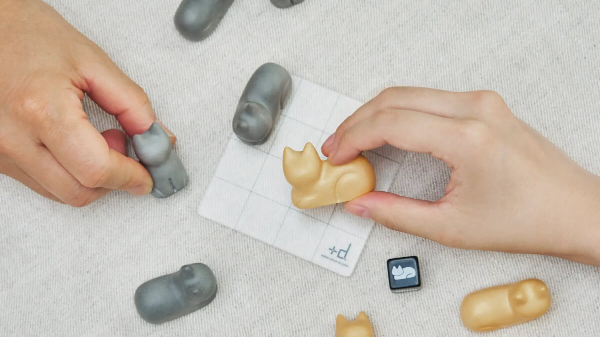 どこでも遊べるニャンとも平和な新作ボードゲーム「コネゴ」が発売