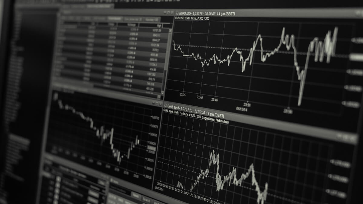 プレミアムペットフードの犬猫生活、東証グロースに上場