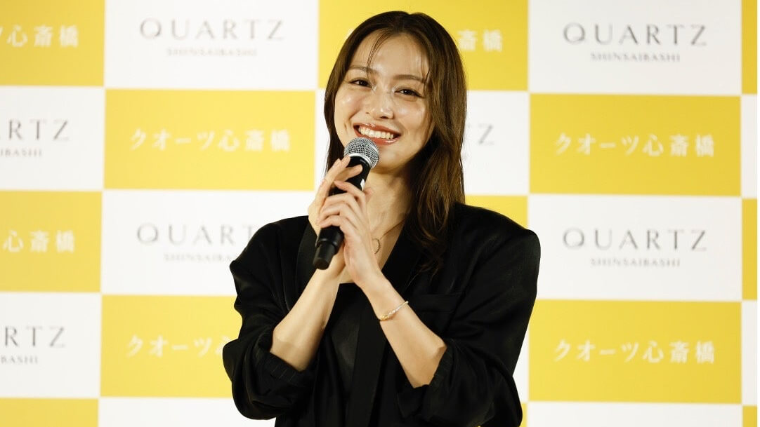 内田理央、猫と過ごす時間がBEYOND LUXURY　クオーツ心斎橋開業セレモニー